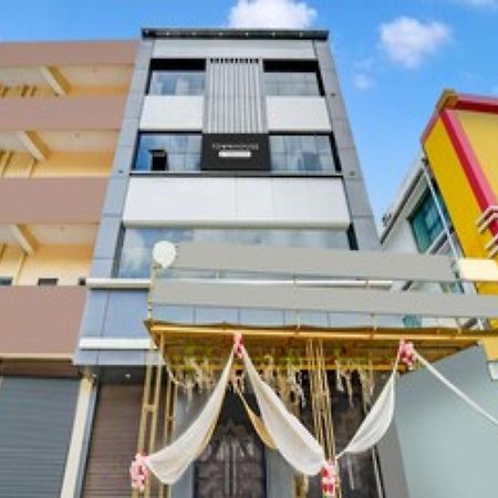 Super Townhouse Anisabad Near Mahavir Sansthan Khagaul 外观 照片
