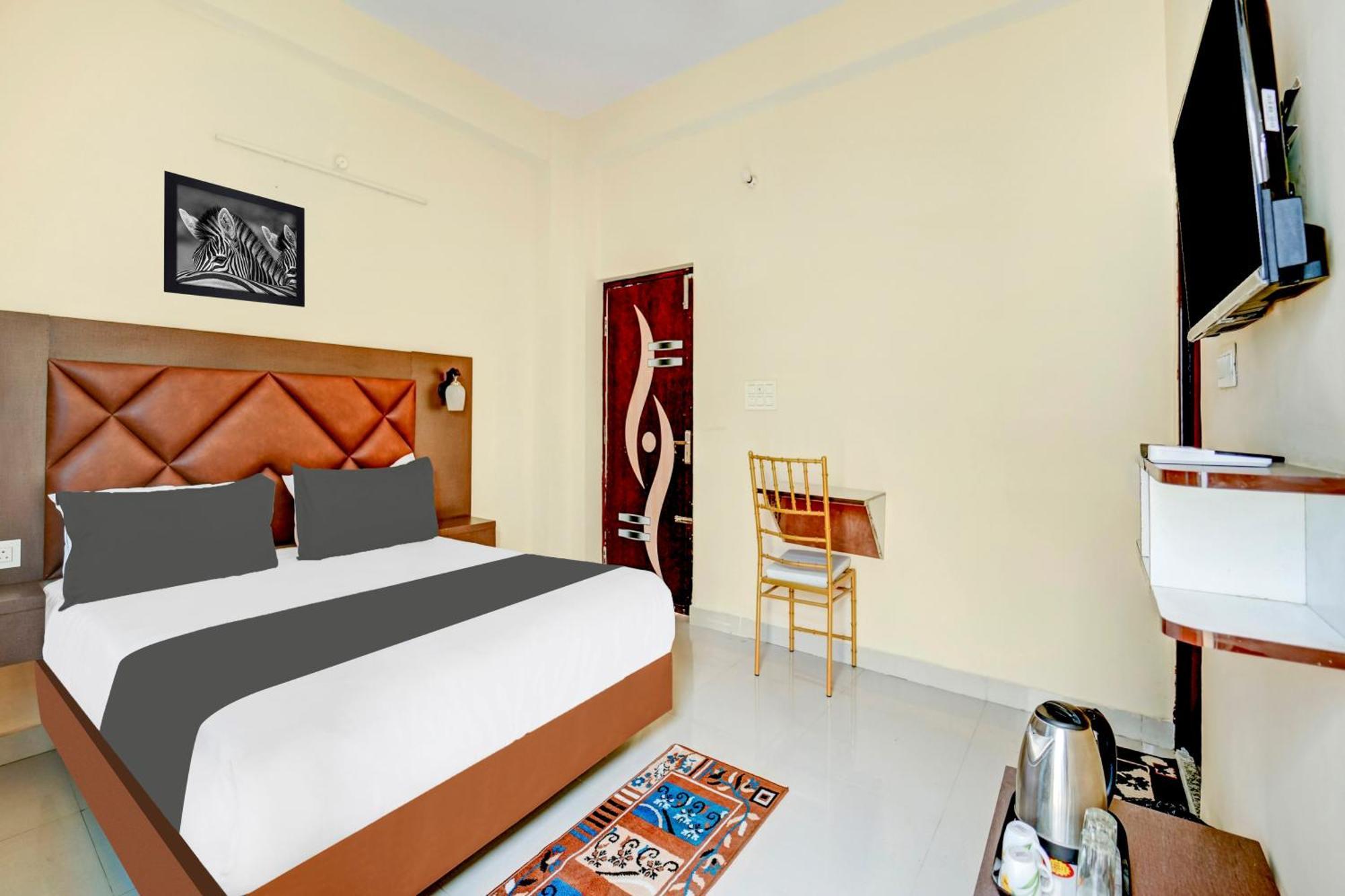 Super Townhouse Anisabad Near Mahavir Sansthan Khagaul 外观 照片