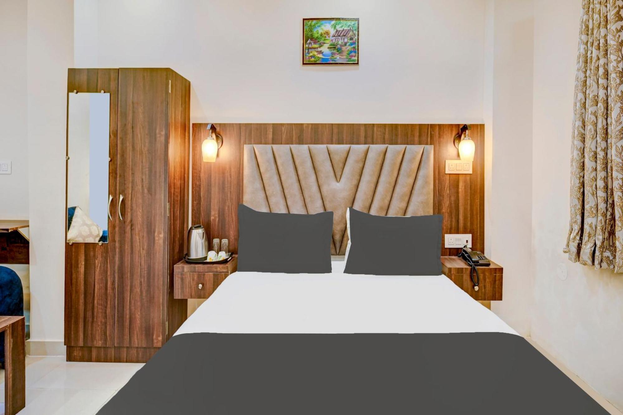 Super Townhouse Anisabad Near Mahavir Sansthan Khagaul 外观 照片